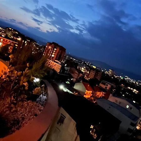 The White Soap Rooftop 斯科普里 外观 照片